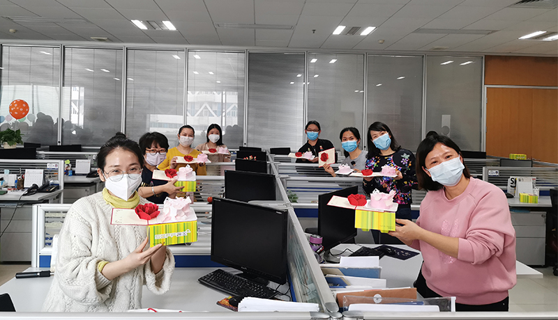 >助力女神上“頭條”！