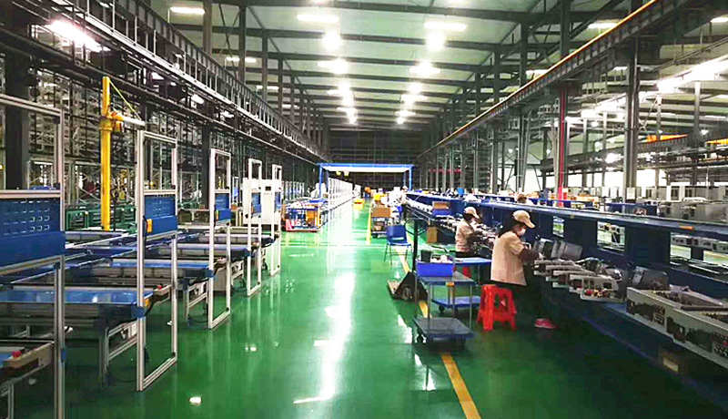 >上下同欲，沖鋒一線！